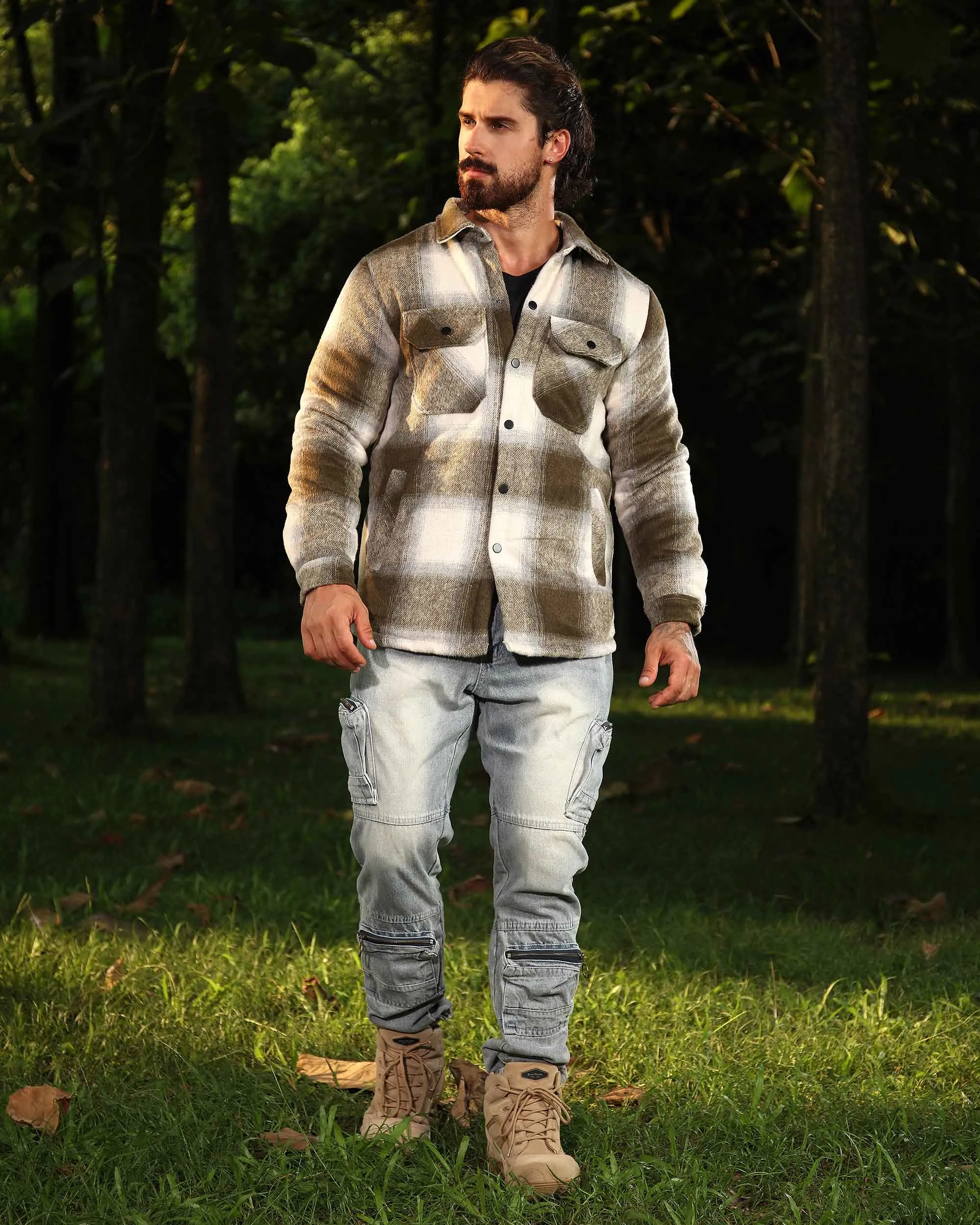 Distressed Cargo Straight Jeans with Versatile Pockets