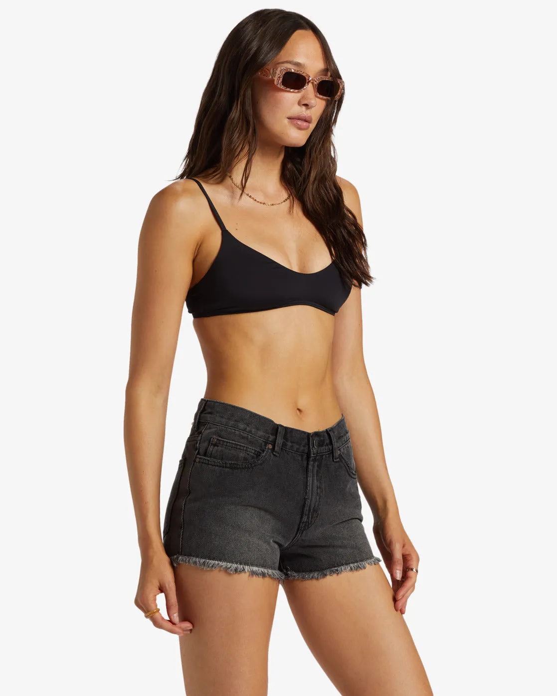 Drift Away Frayed Denim Shorts (KVJW)