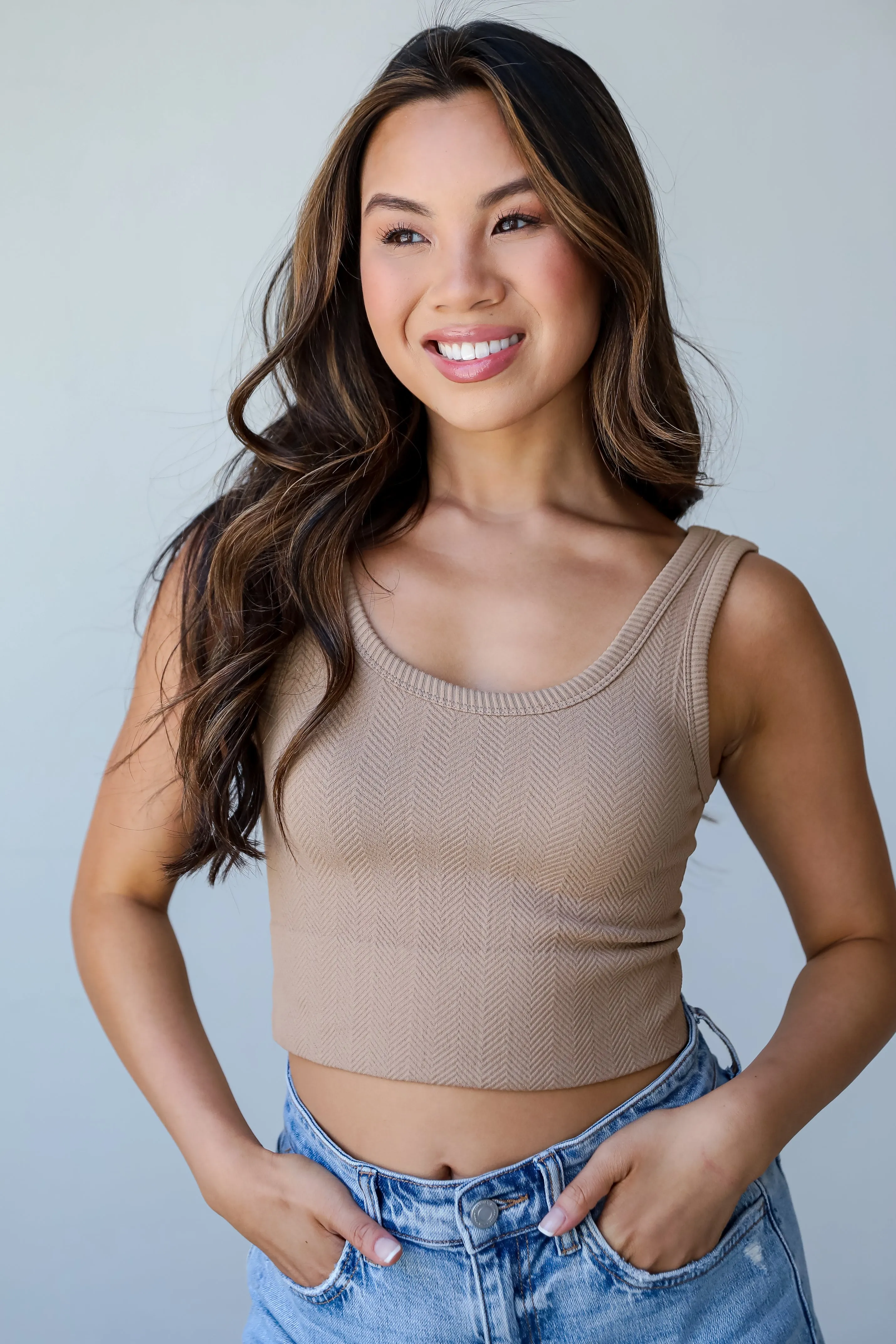 Get Set Seamless Cropped Tank - DU DEAL