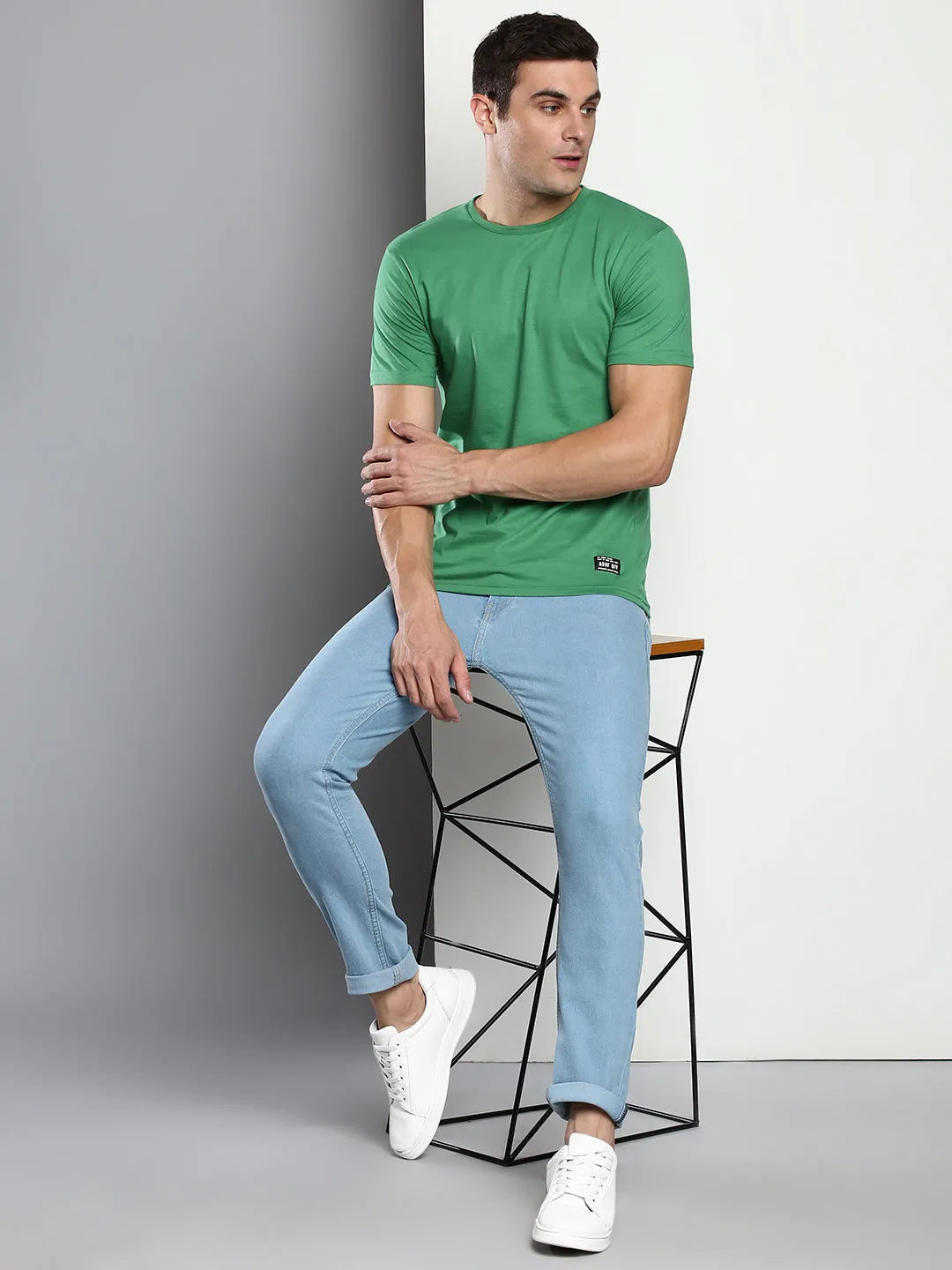 Men's Ice Blue Slim Fit Mid Rise Denim Jeans