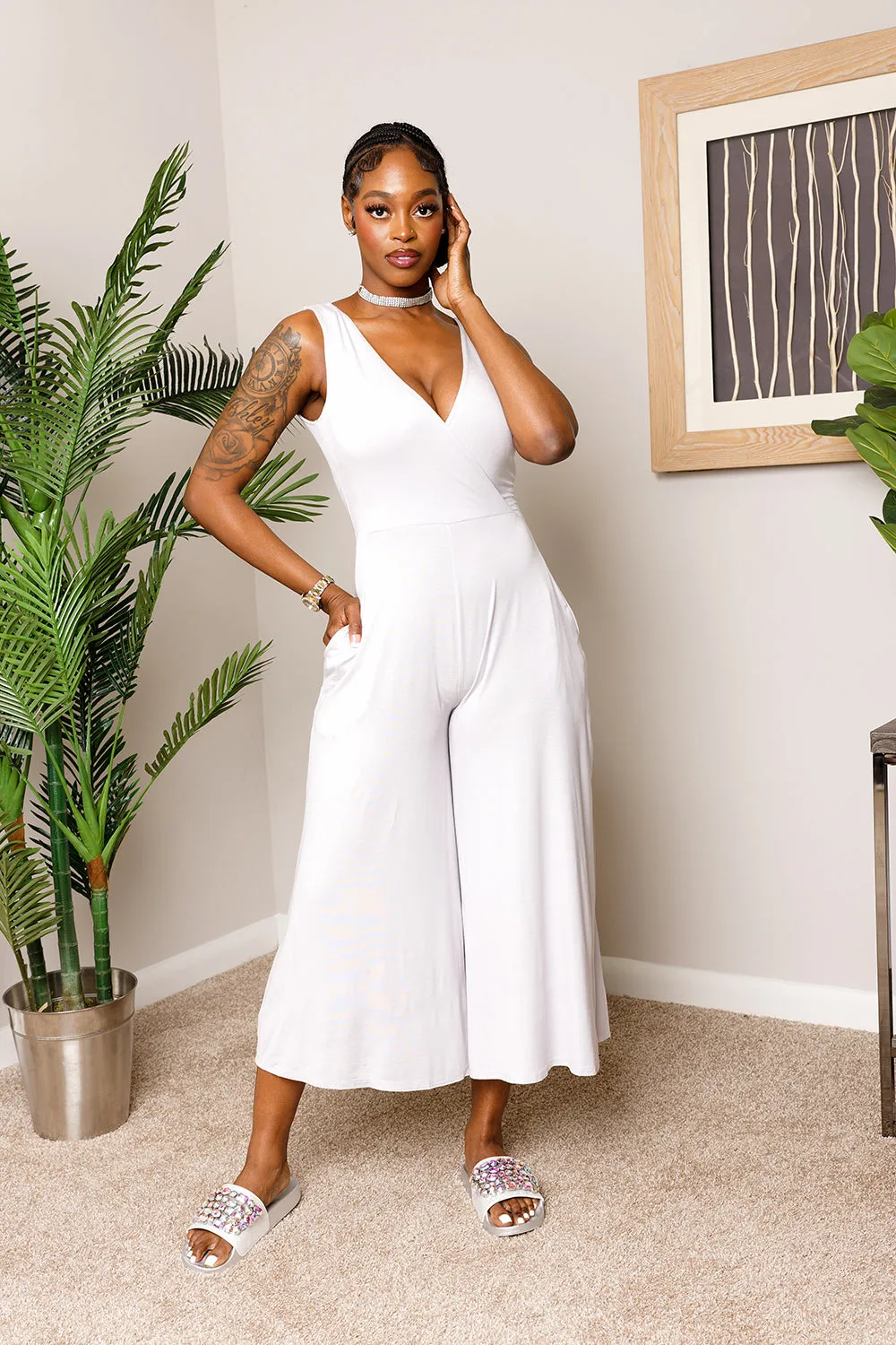 SURPLICE NECKLINE SLEEVELESS JUMPSUIT W/ POCKETS| SILVER